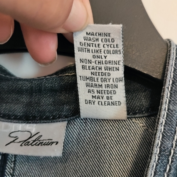 Chico's Platinum denim jean jacket mandarin collar button front  pockets  size 3 - Picture 6 of 7